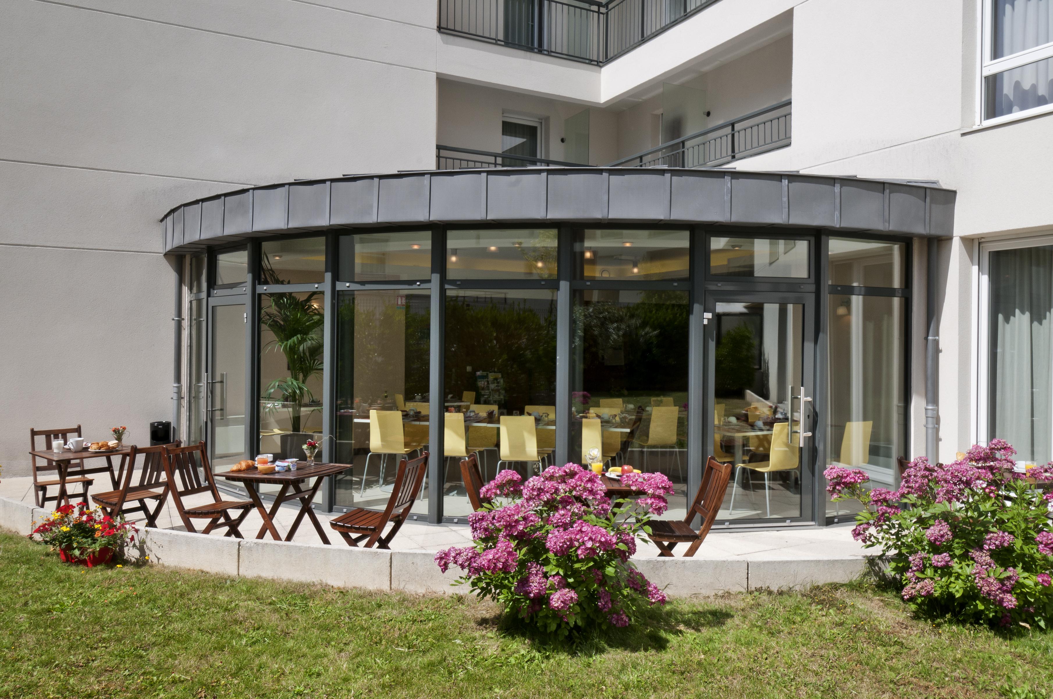 Aparthotel Adagio Access Paris Vanves - Porte De Chatillon Restaurant photo